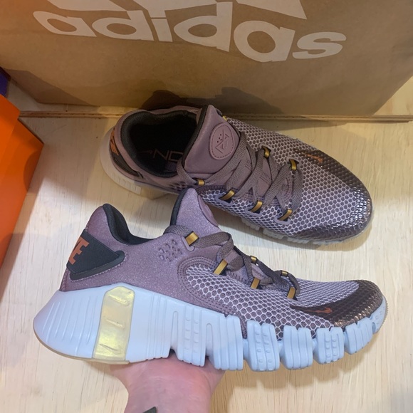 Nike Free Metcon 4 Premium Purple Smoke - Picture 9 of 10